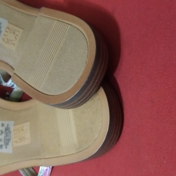 NATURALIZER FALLYN SANDALS - Picture 6 of 10